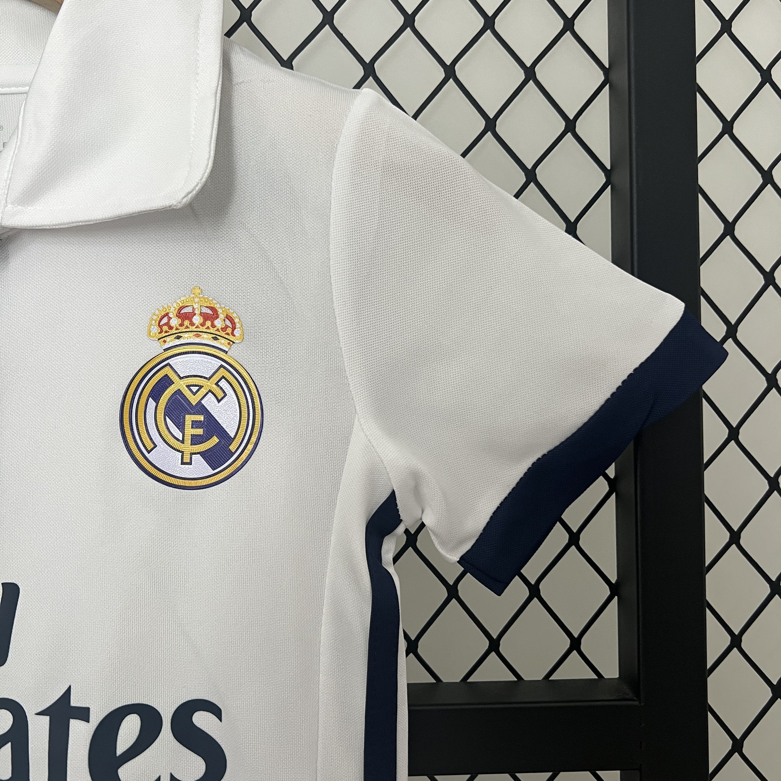 16-17 Real Madrid Home Retro Kid Kits Children Sets Best Jerseys Yupoo 4