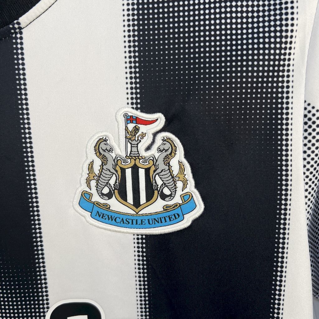 25-26 Newcastle Home Kit Football T-Shirt AAAAJersey Yupoo 5