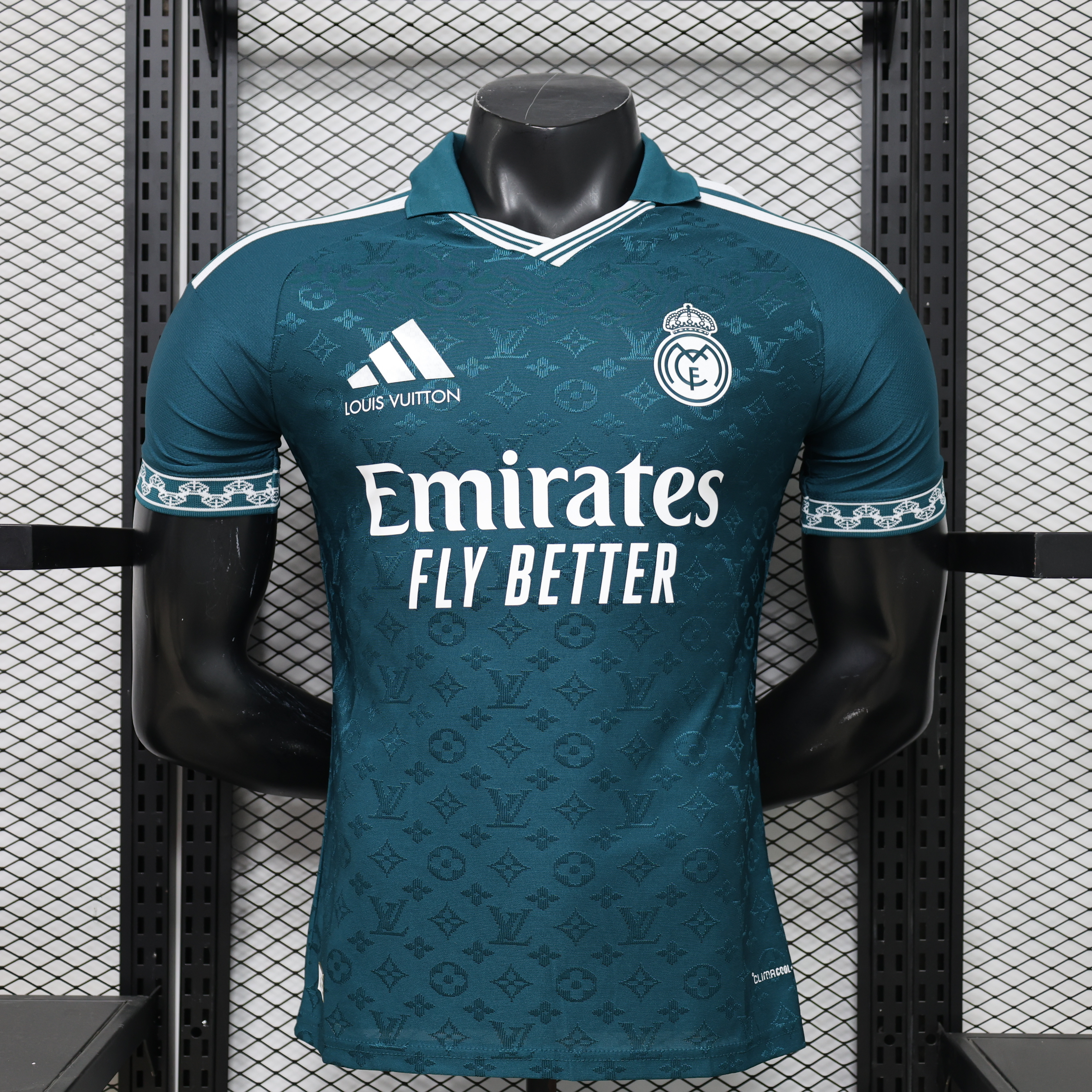 26-27 Real Madrid Mens LV Collaboration Edition Football T-Shirt AAAAJersey Wholesale Yupoo7