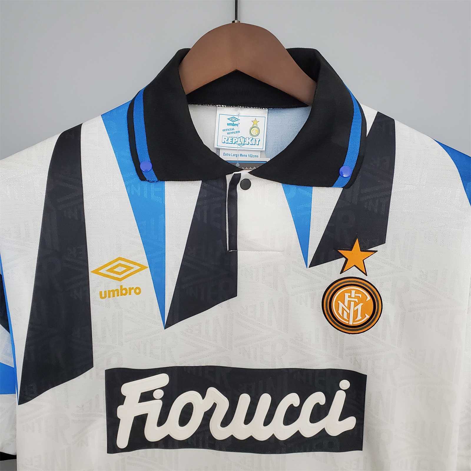 92-93 Inter Milan away 3