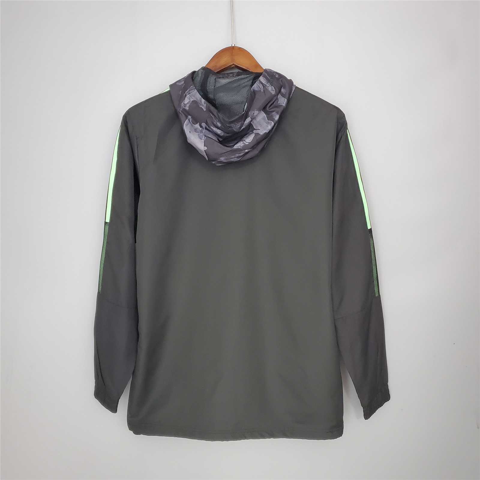 21-22 Manchester United Black and Grey Camouflage Windbreaker 4