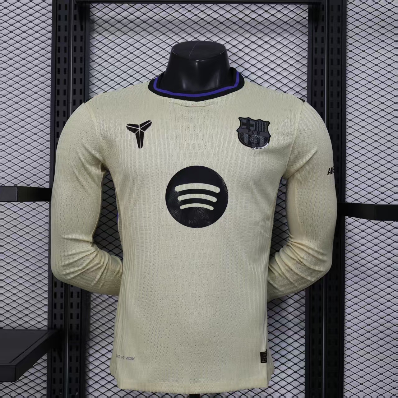 25-26 Barcelona Away Kit Football Player Version Long Sleeve Shirt AAAAJersey Supply Yupoo