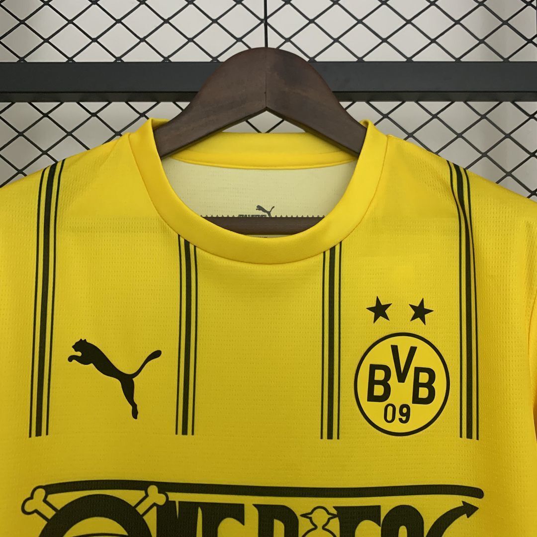 25-26 Borussia Dortmund x One Piece Special Edition Kit Football T-Shirt AAAAJersey Wholesale Y 4