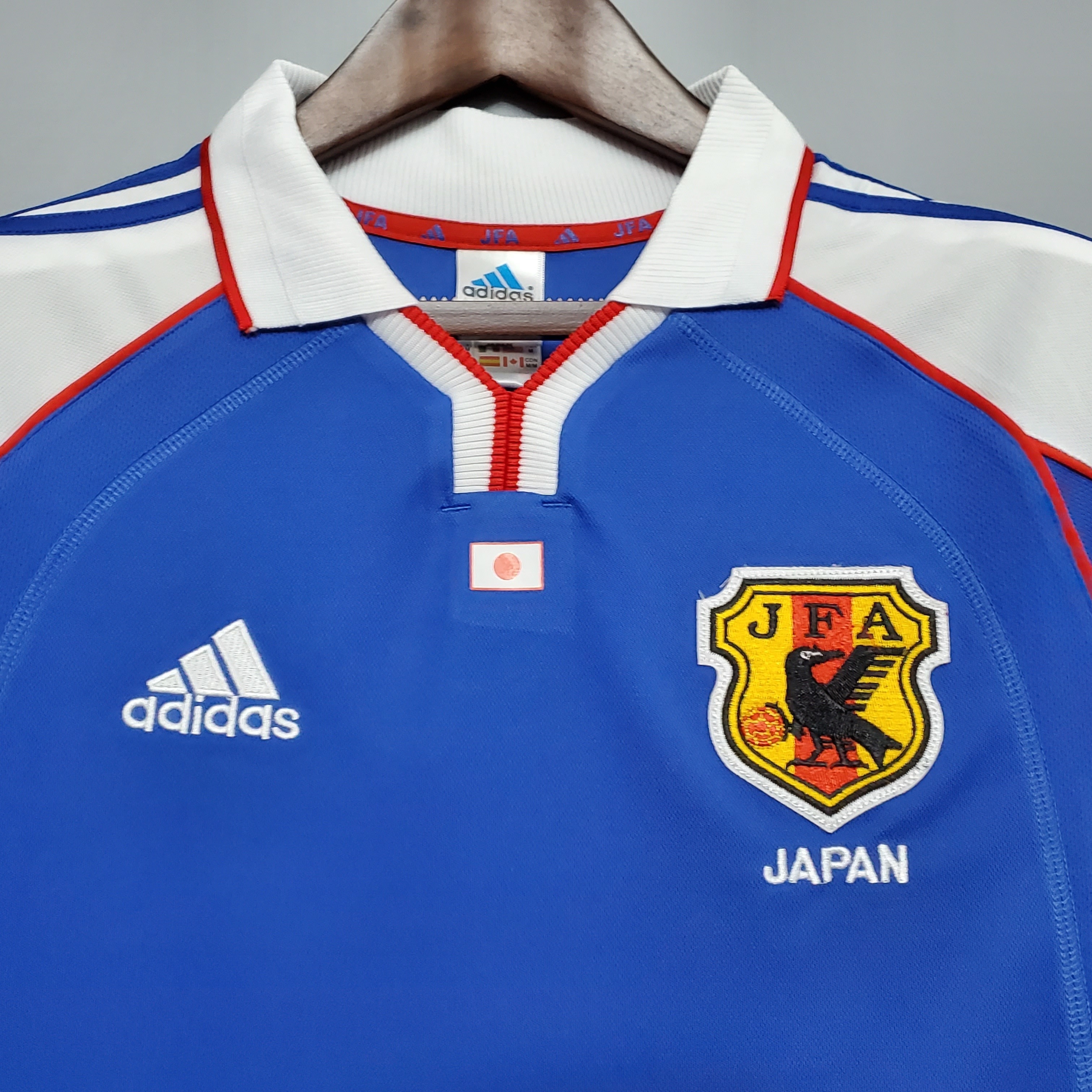 2000 Japan home 6