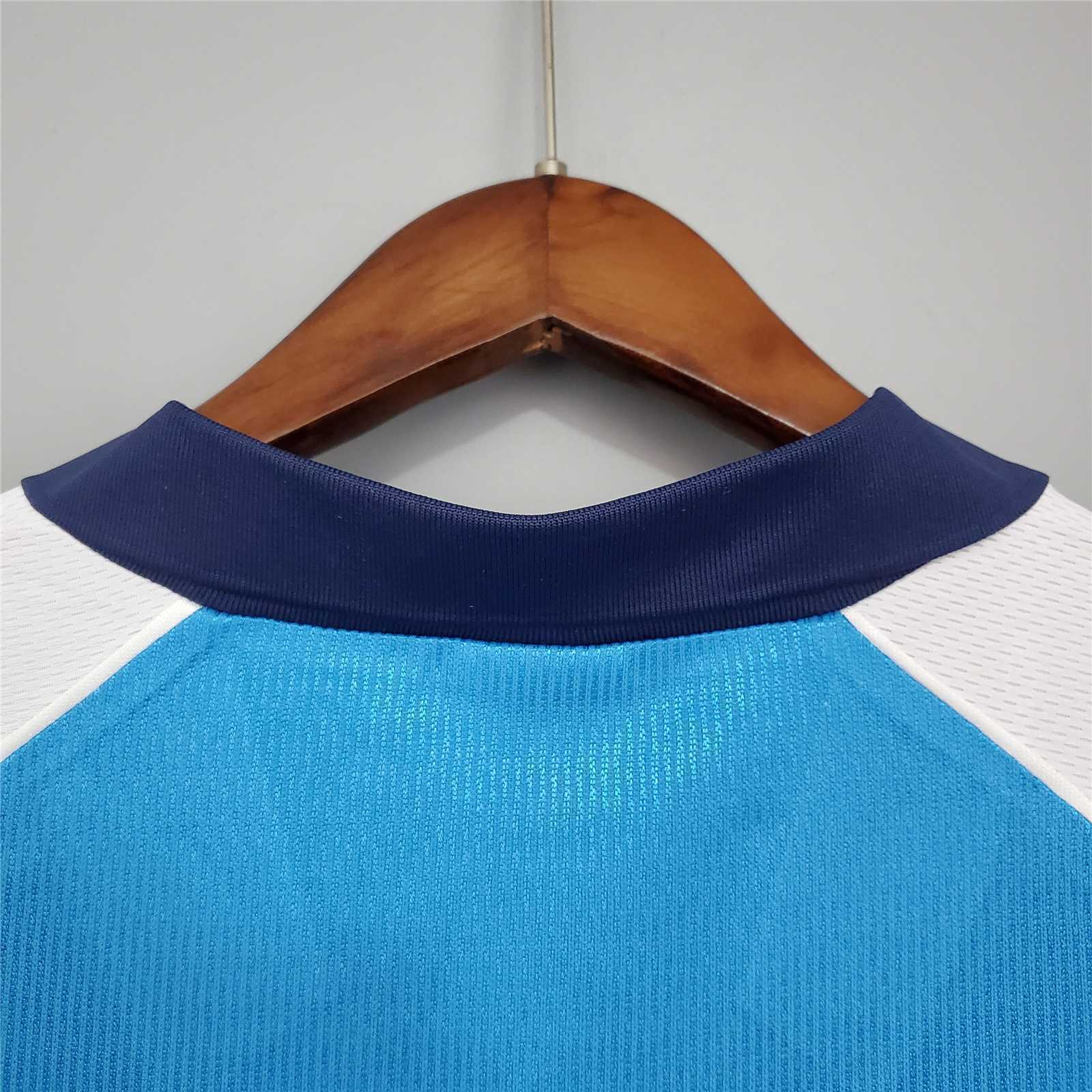 99-01 Manchester City home 4