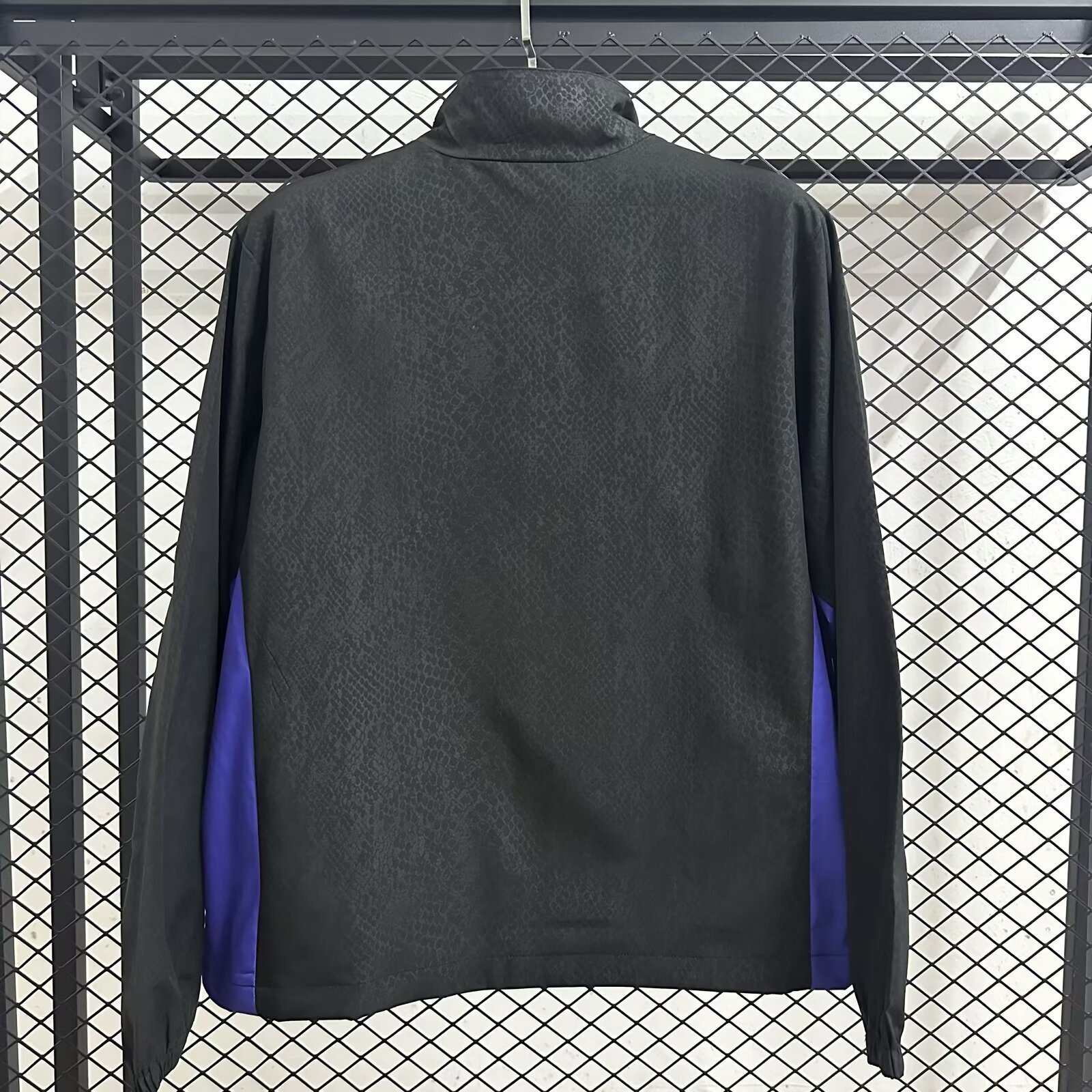 25-26 Barcelona Windbreaker Black Jacket AAAAJersey Supply Yupoo 1