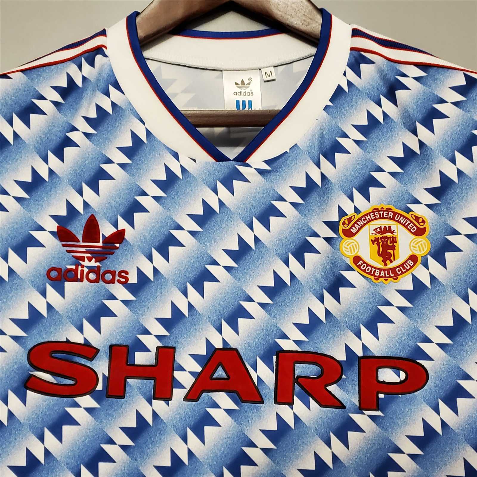 90-92 Manchester United away 7