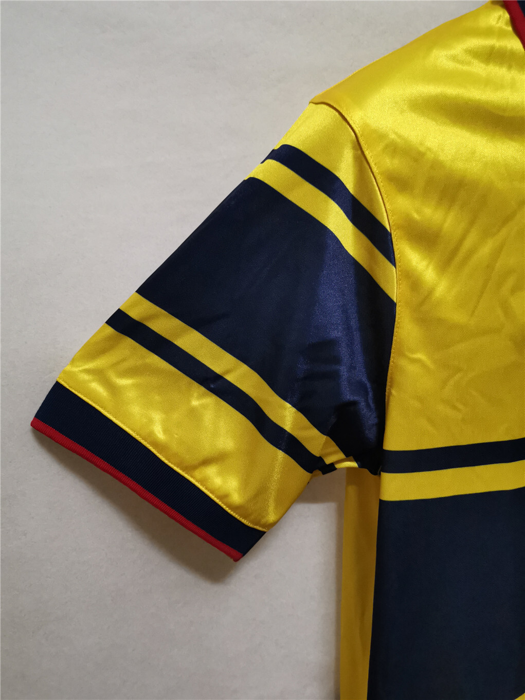 97-98 Arsenal away yellow 8