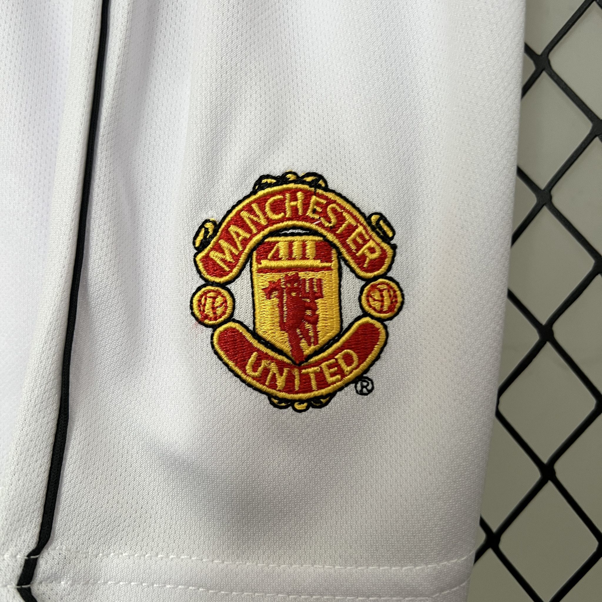 00-01 Manchester United Home Retro Kid Kits Youth Apparels AAAAJersey Wholesale Yupoo 7