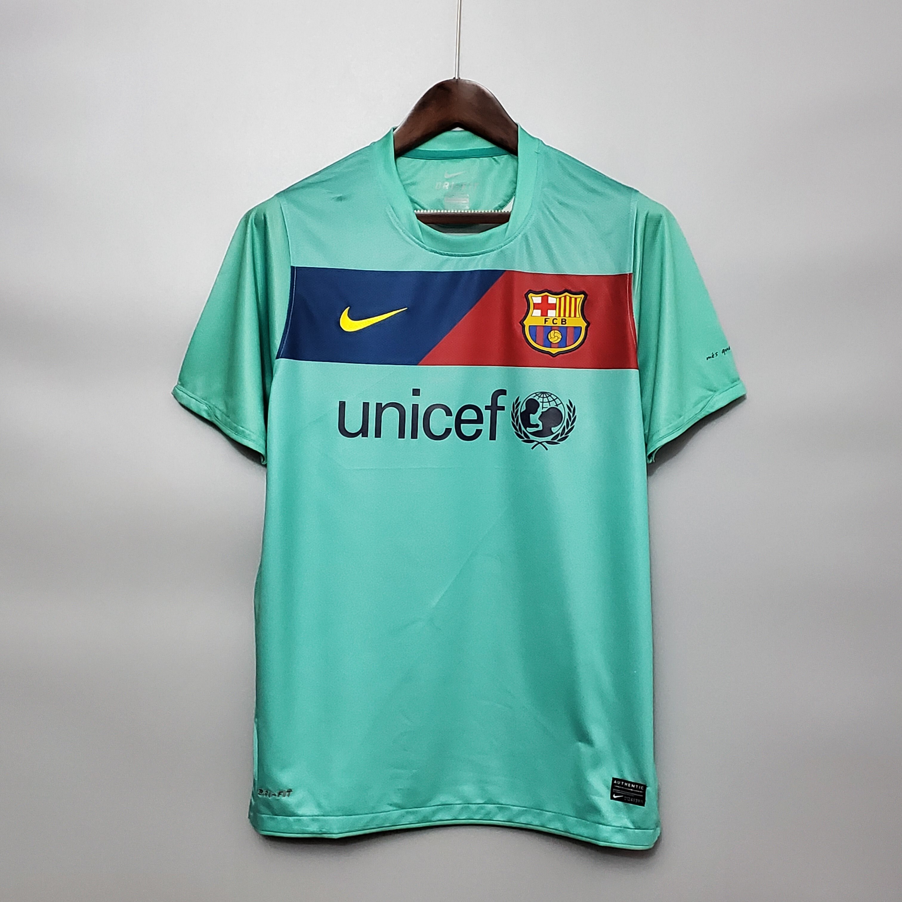 10-11 Barcelona away