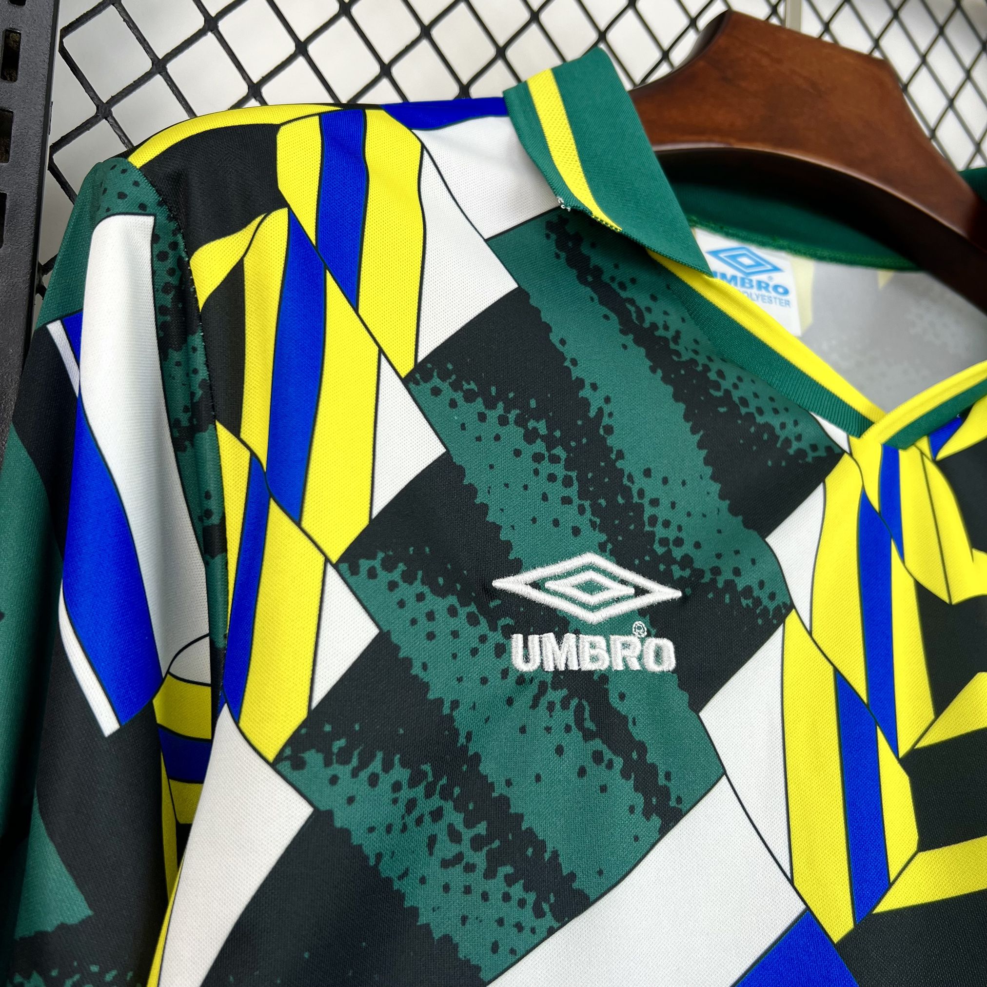 1994 Brazil Retro Mens Goalkeeper Kit Football Long Sleeve Shirt AAAAJersey Supply Yupoo 7 6