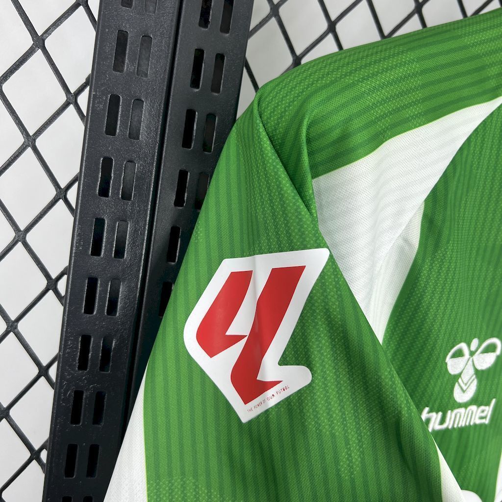 25-26 Real Betis Home Shirt Football Apparels AAAAJersey Supply Yupoo 6