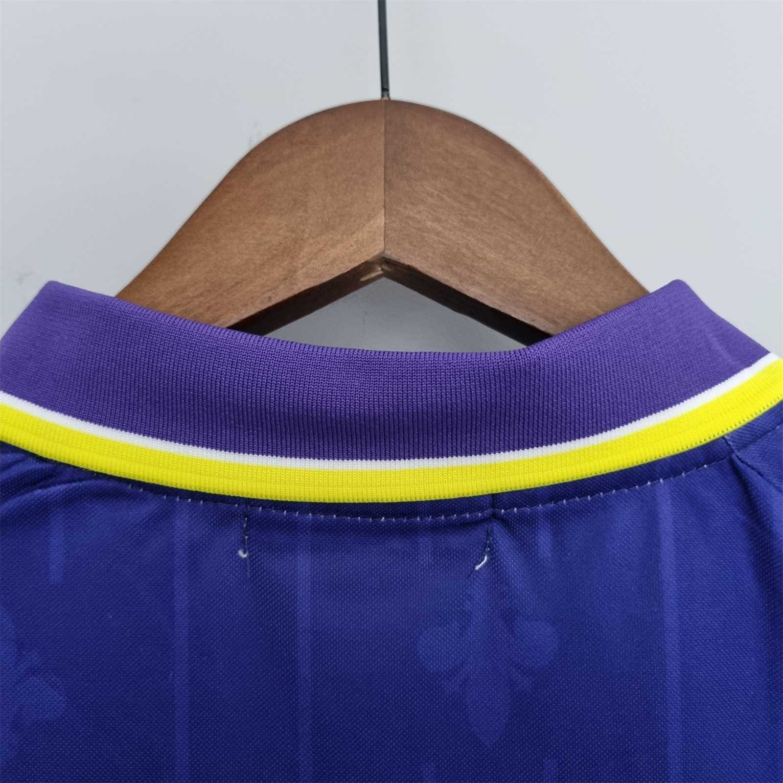97-98 Fiorentina home 3
