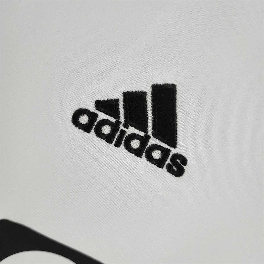 22-23 Manchester United away - 3 11