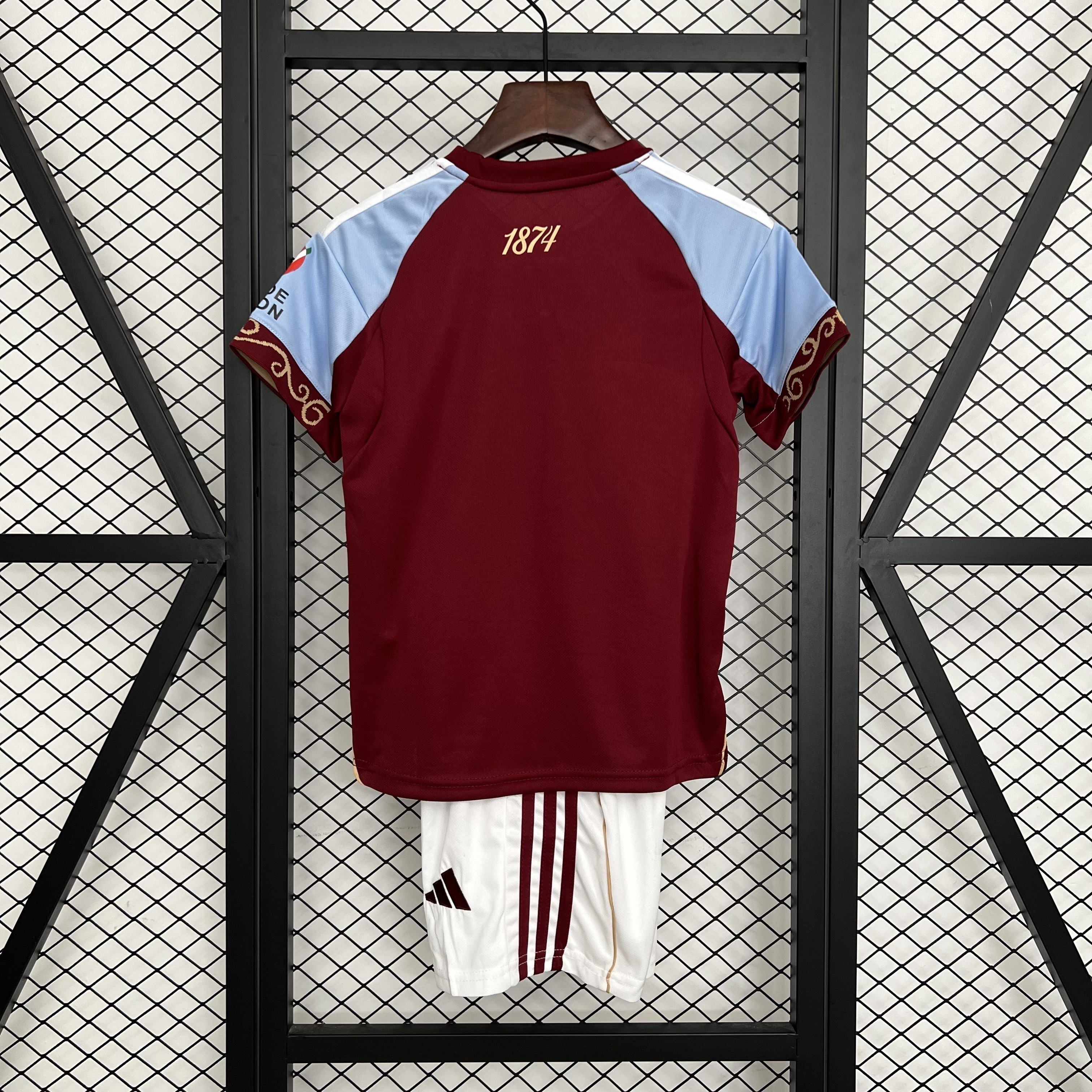 25-26 Aston Villa Home Kid Kits Youth Apparels Football AAAAJersey Supply Yupoo 1
