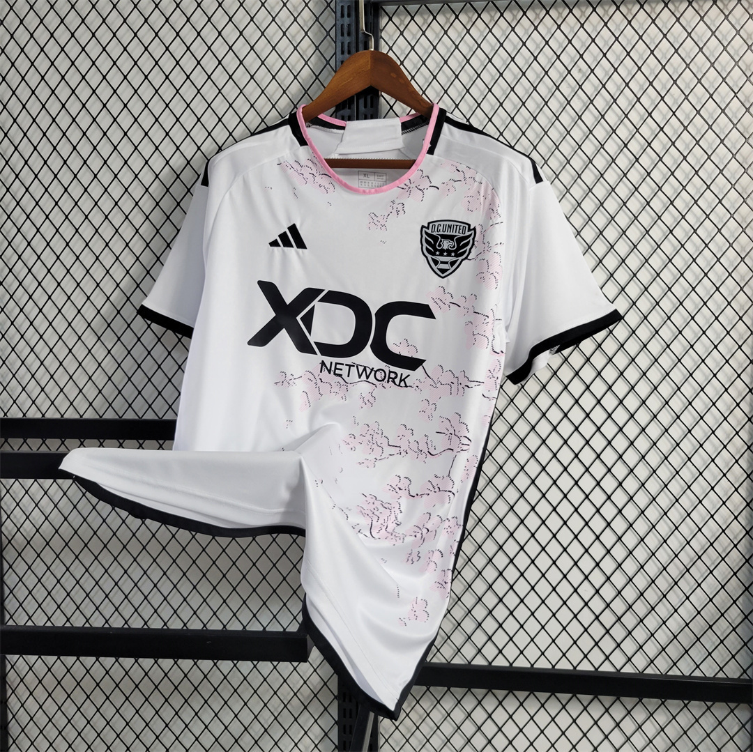 23-24 D.C. United away 6