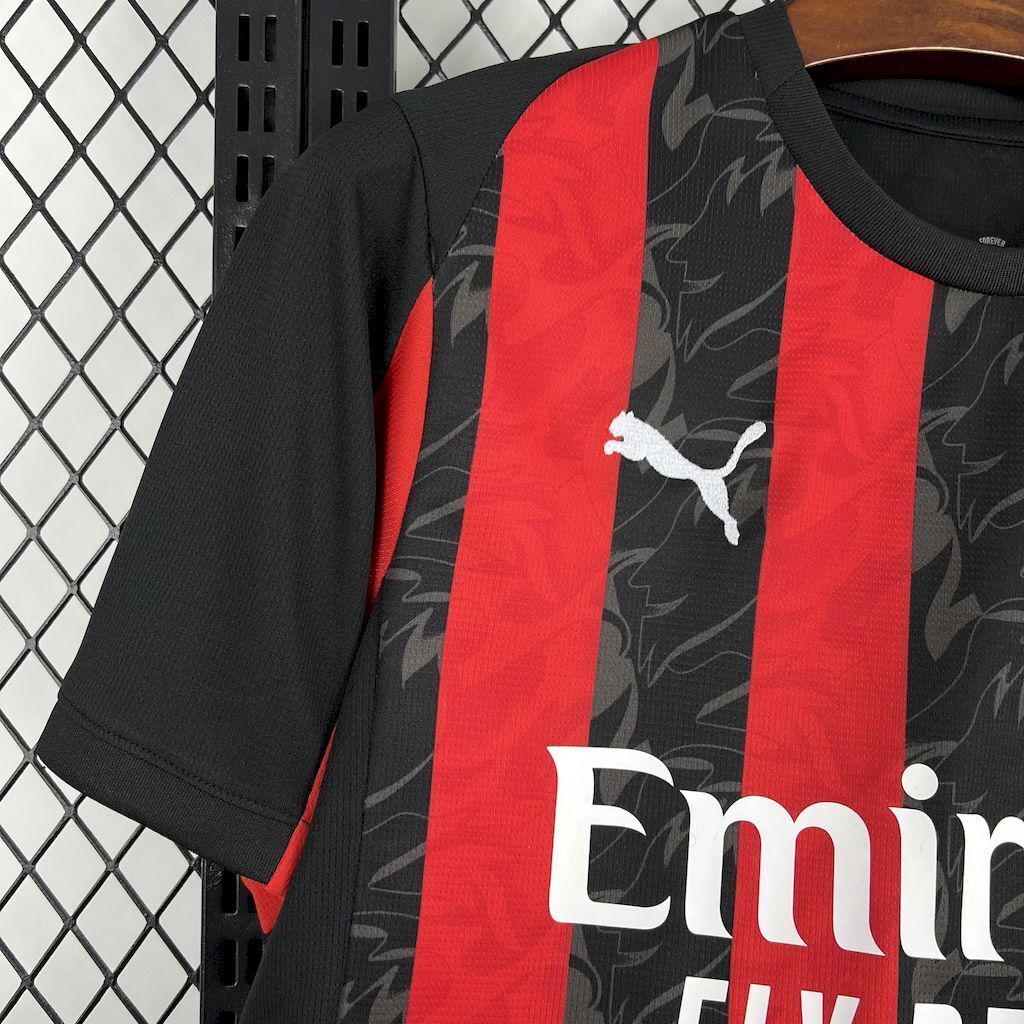 25-26 AC Milan Home Kit Soccer Uniforms AAAAJersey Supply Yupoo 1