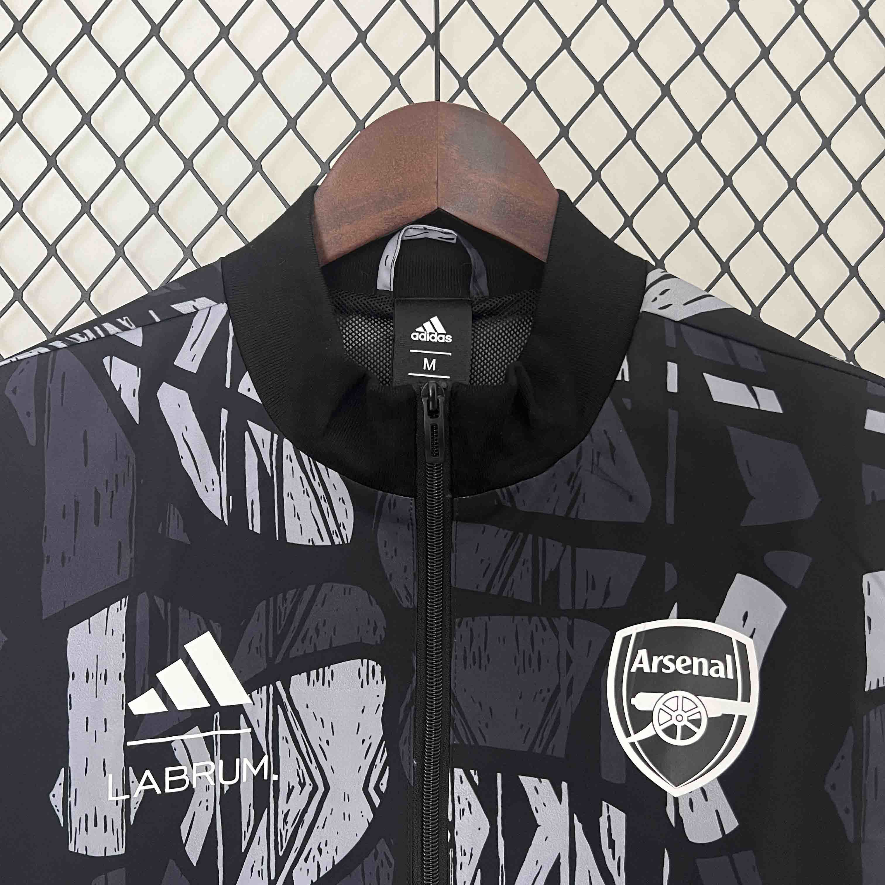 24-25 Arsenal Trench Coat Reversible Windbreaker Double-Sides Jacket AAAAJersey Supplier Yupoo 3