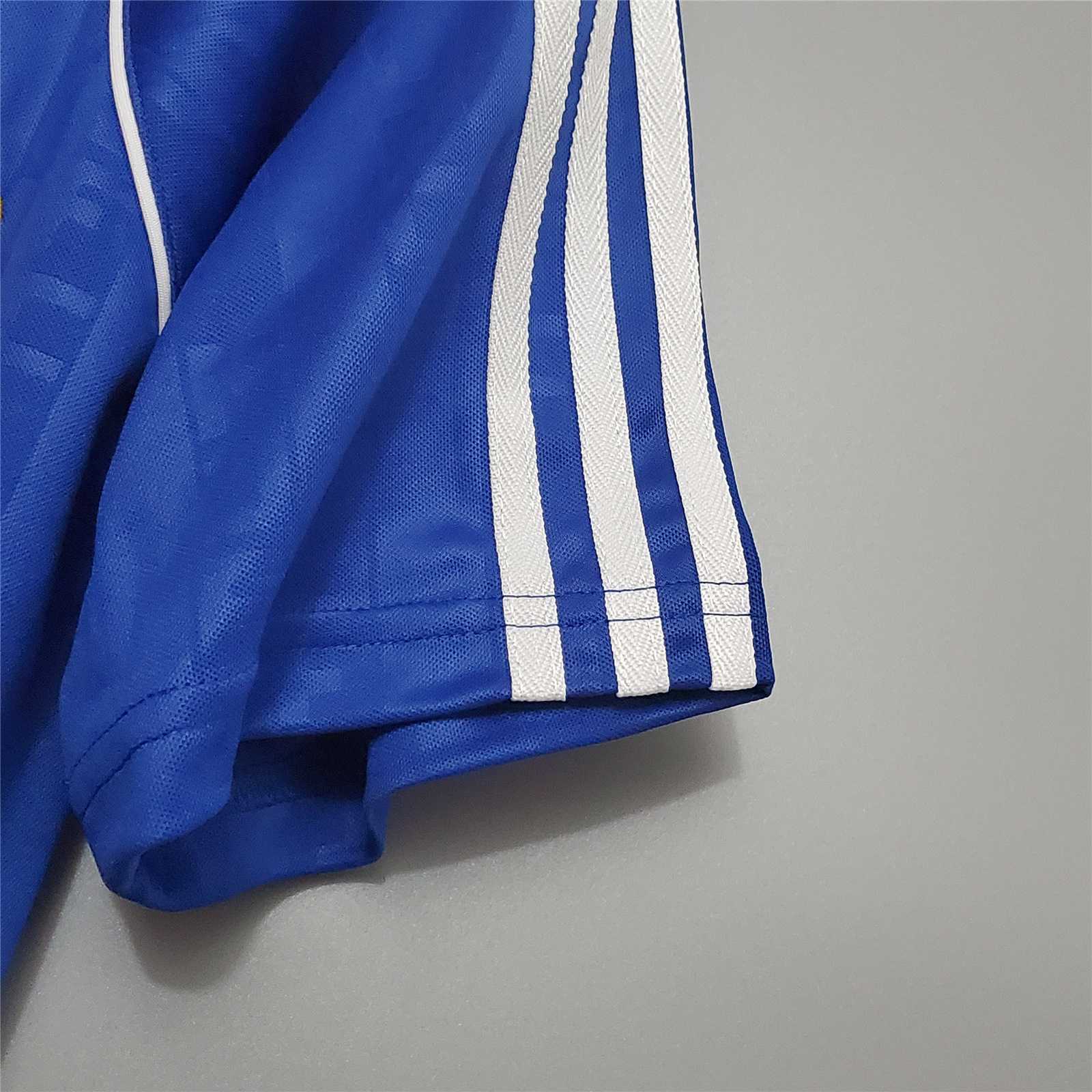 88-89 Manchester United away blue 1