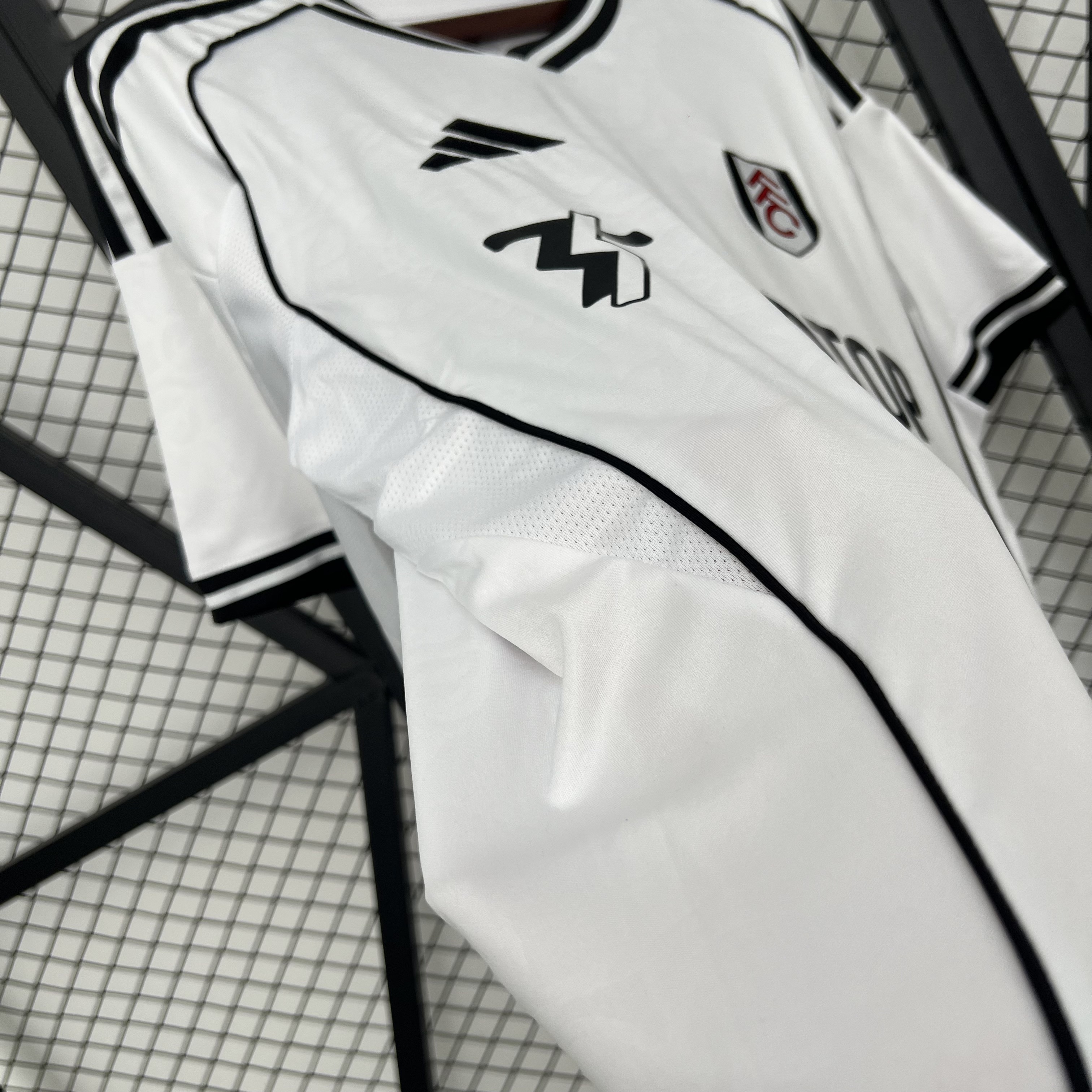 25-26 Fulham Home Kit Football Apparels Sport AAAAJersey Dropship Yupoo 7