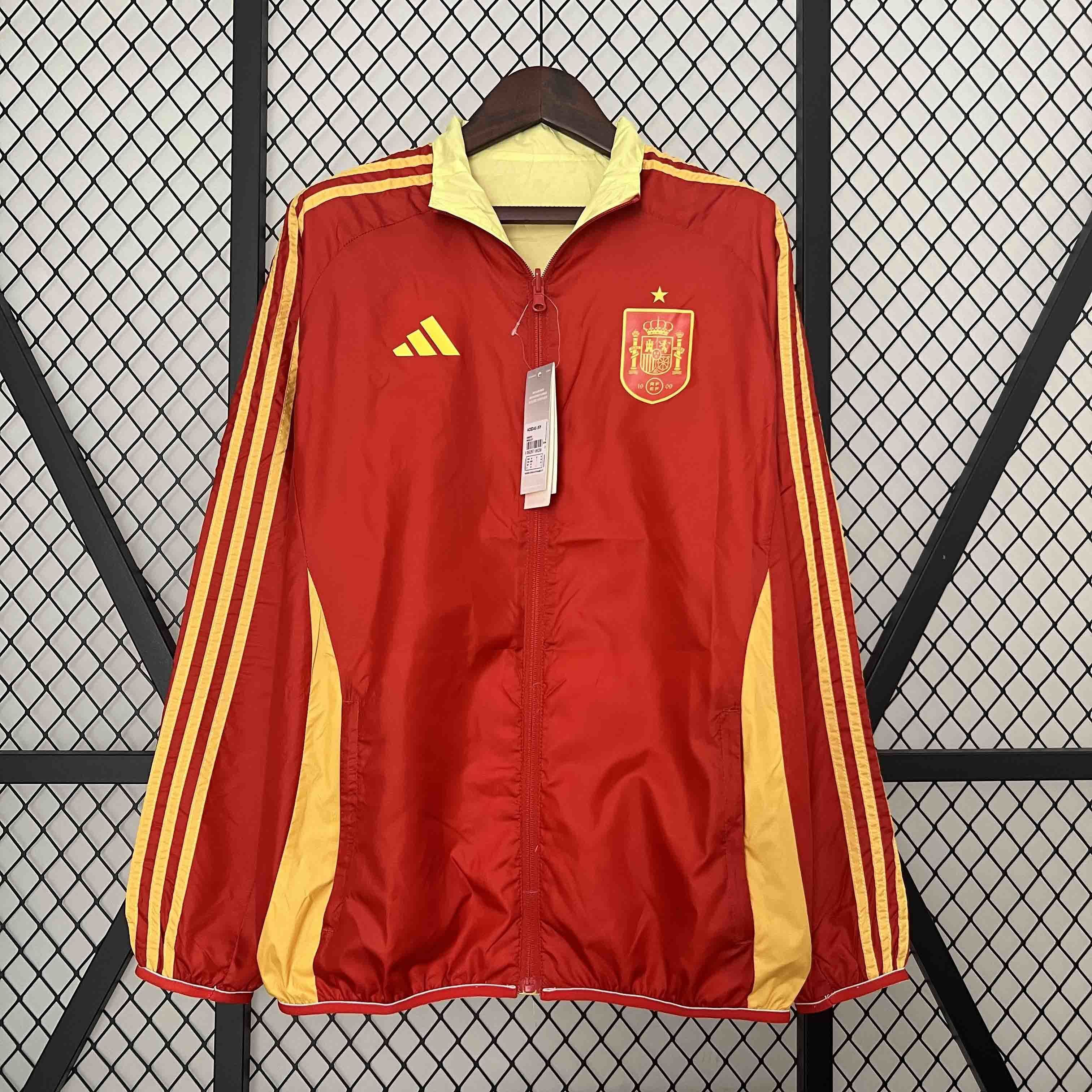 2024 Spain Trench Coat Reversible Windbreaker Double-Sides Jacket AAAAJersey Supplier Yupoo 1