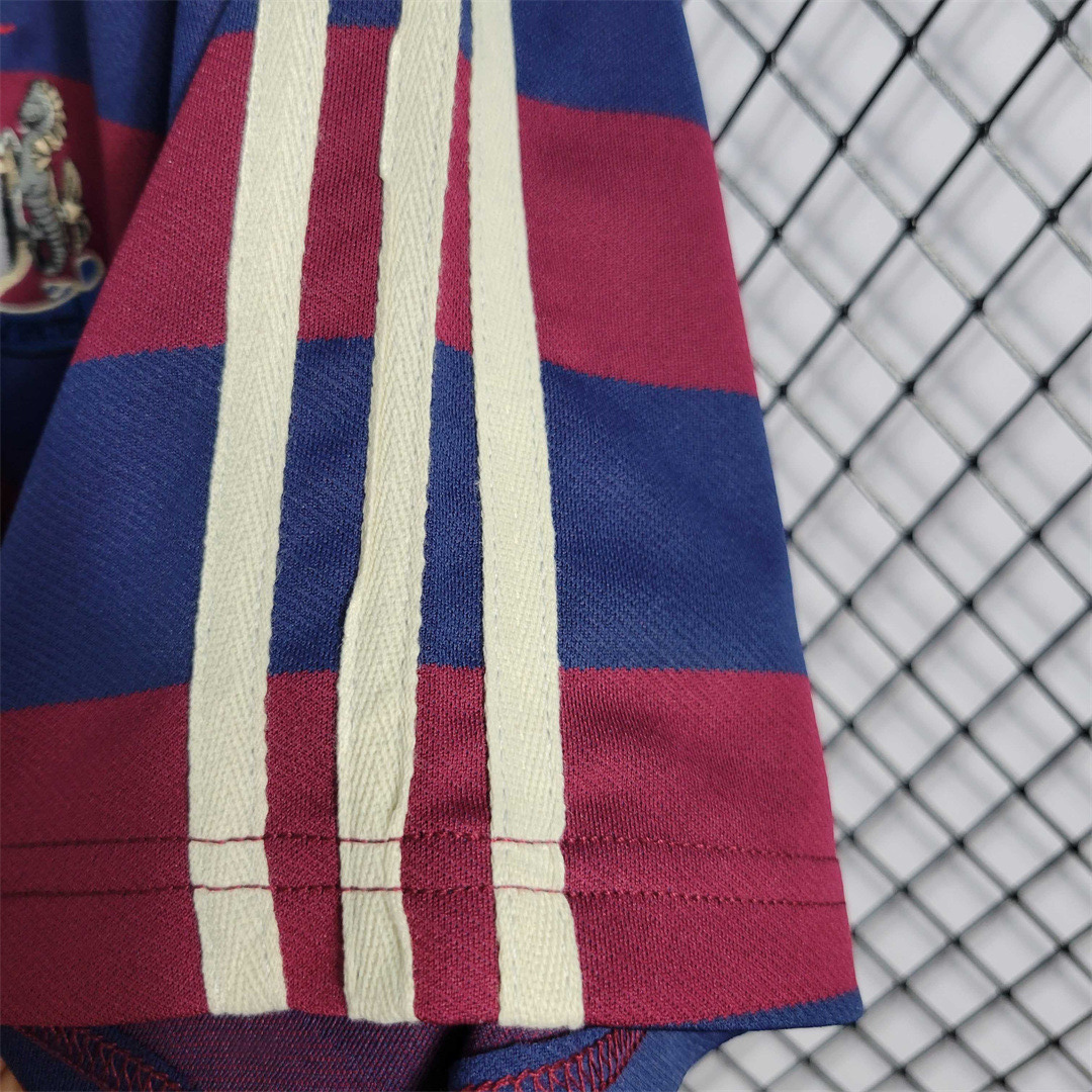 95-96 Newcastle away - 3 9