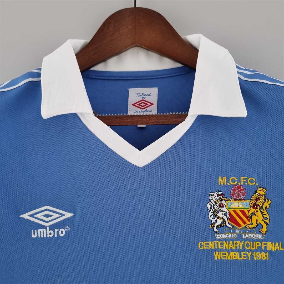81-82 Manchester City home 4