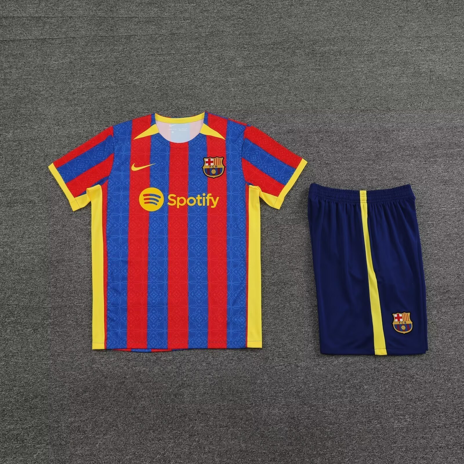 23-24 Barcelona Training Soccer Jerseys Yupoo 1