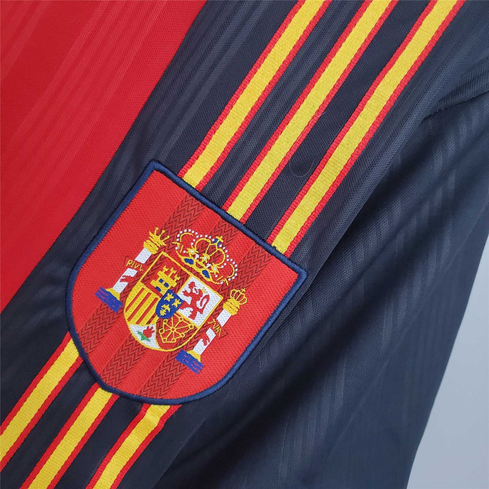 1996 Spain home 8