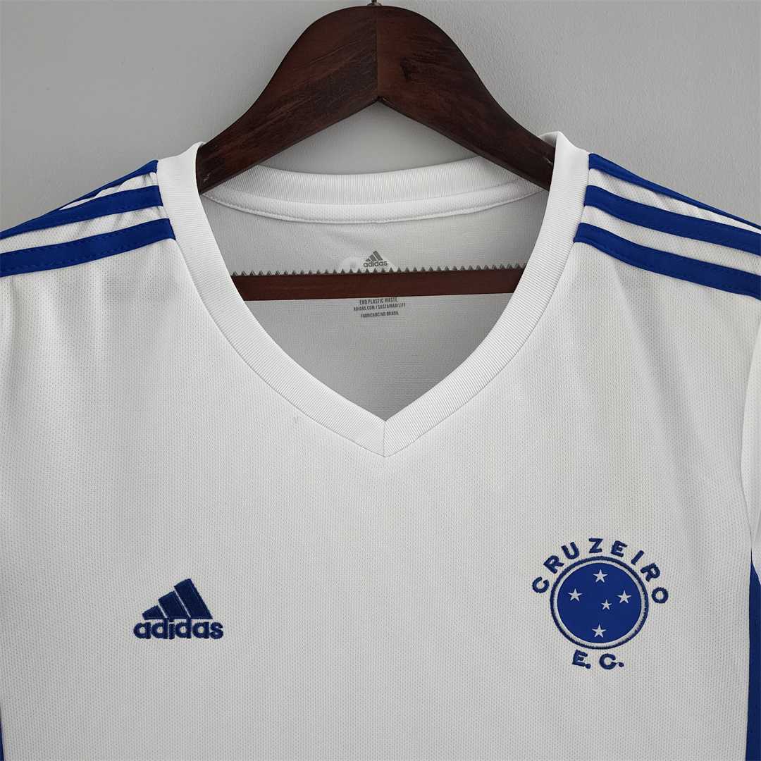 22-23 Cruzeiro away women 2