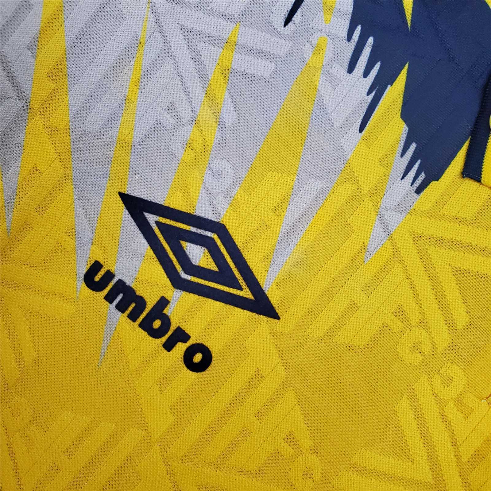 92-94 Tottenham Hotspur away yellow 3