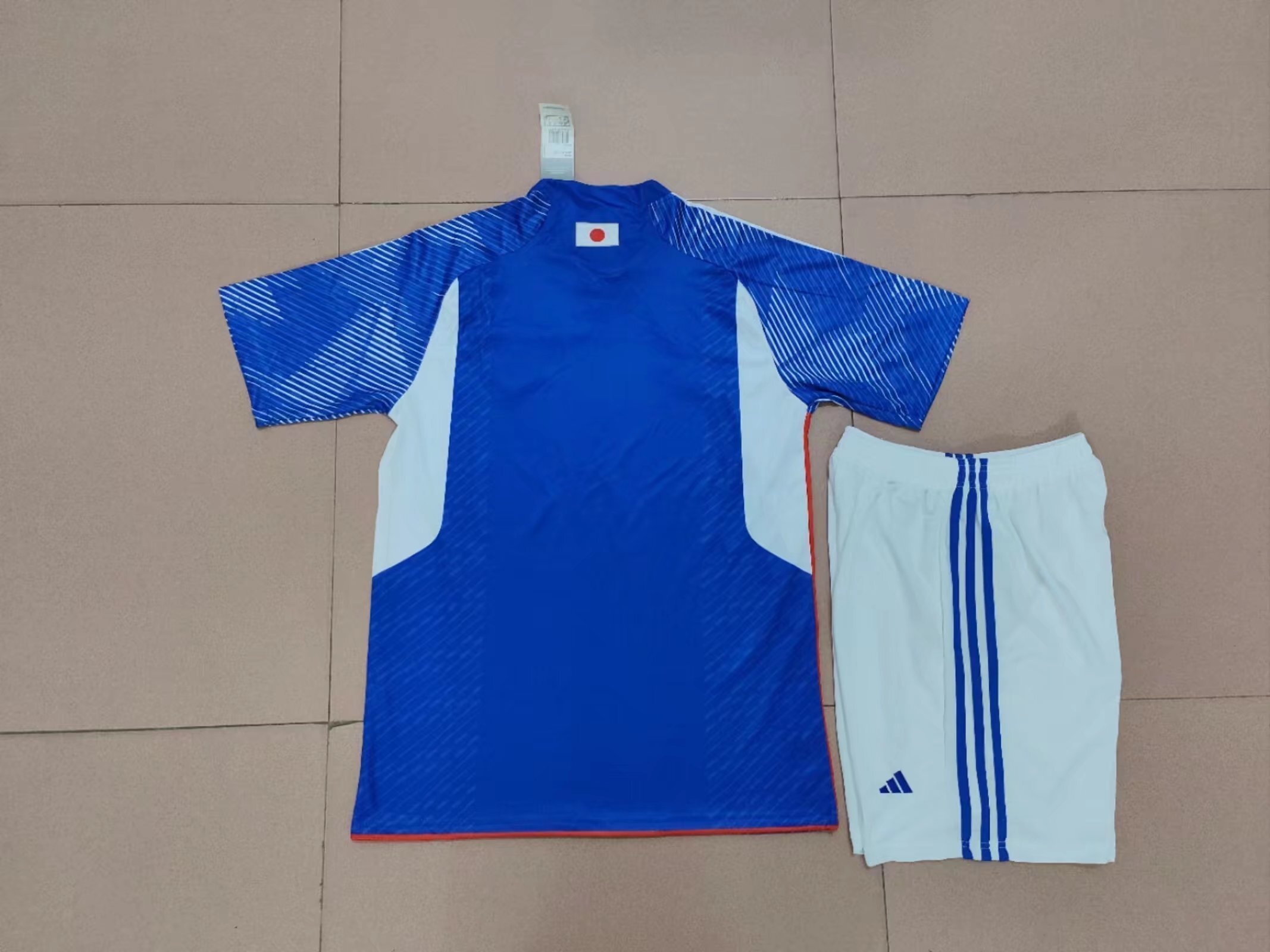 2022 Japan home kids kit 1