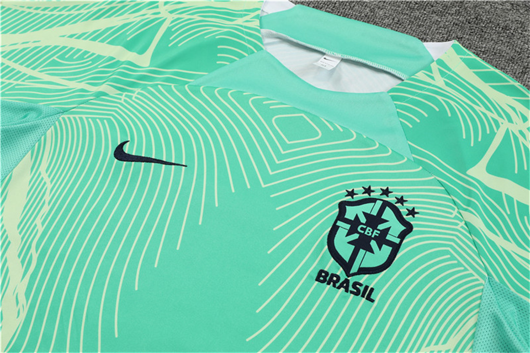 2023 Brazil training suit green 1