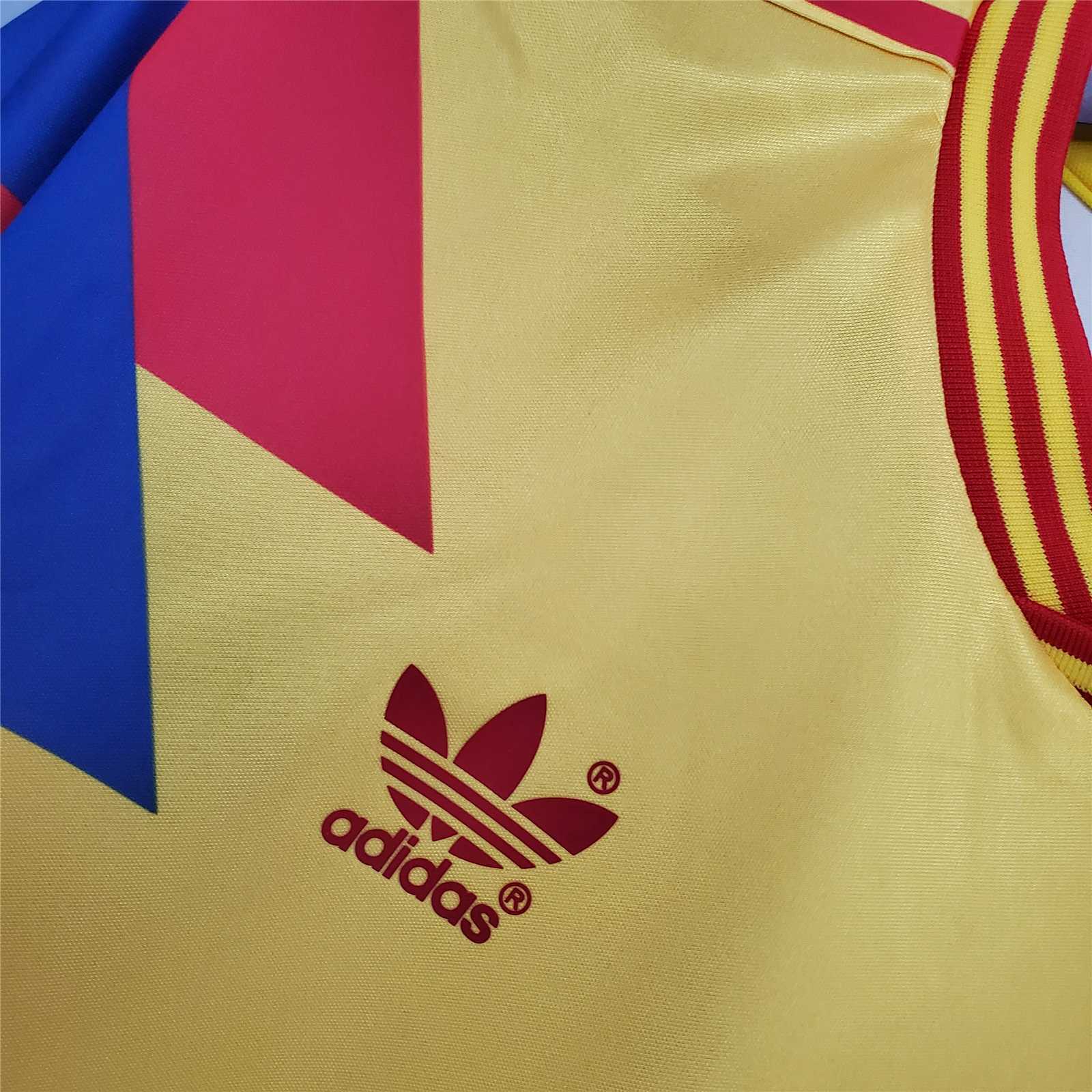 1990 Colombia home 2