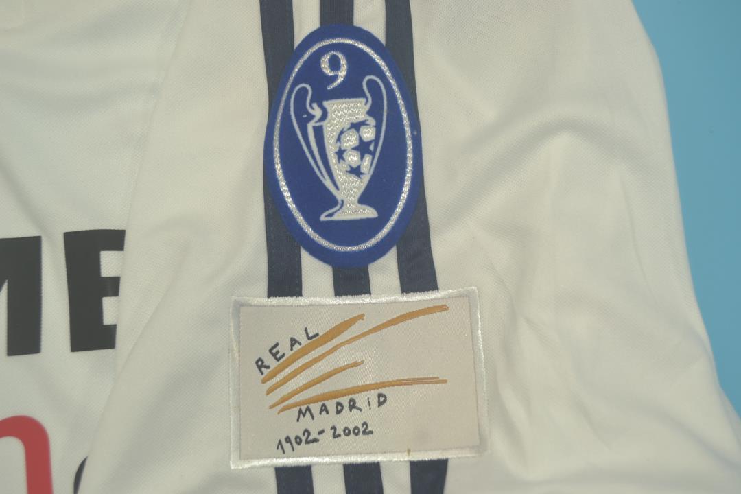 01-02 Real Madrid home 5