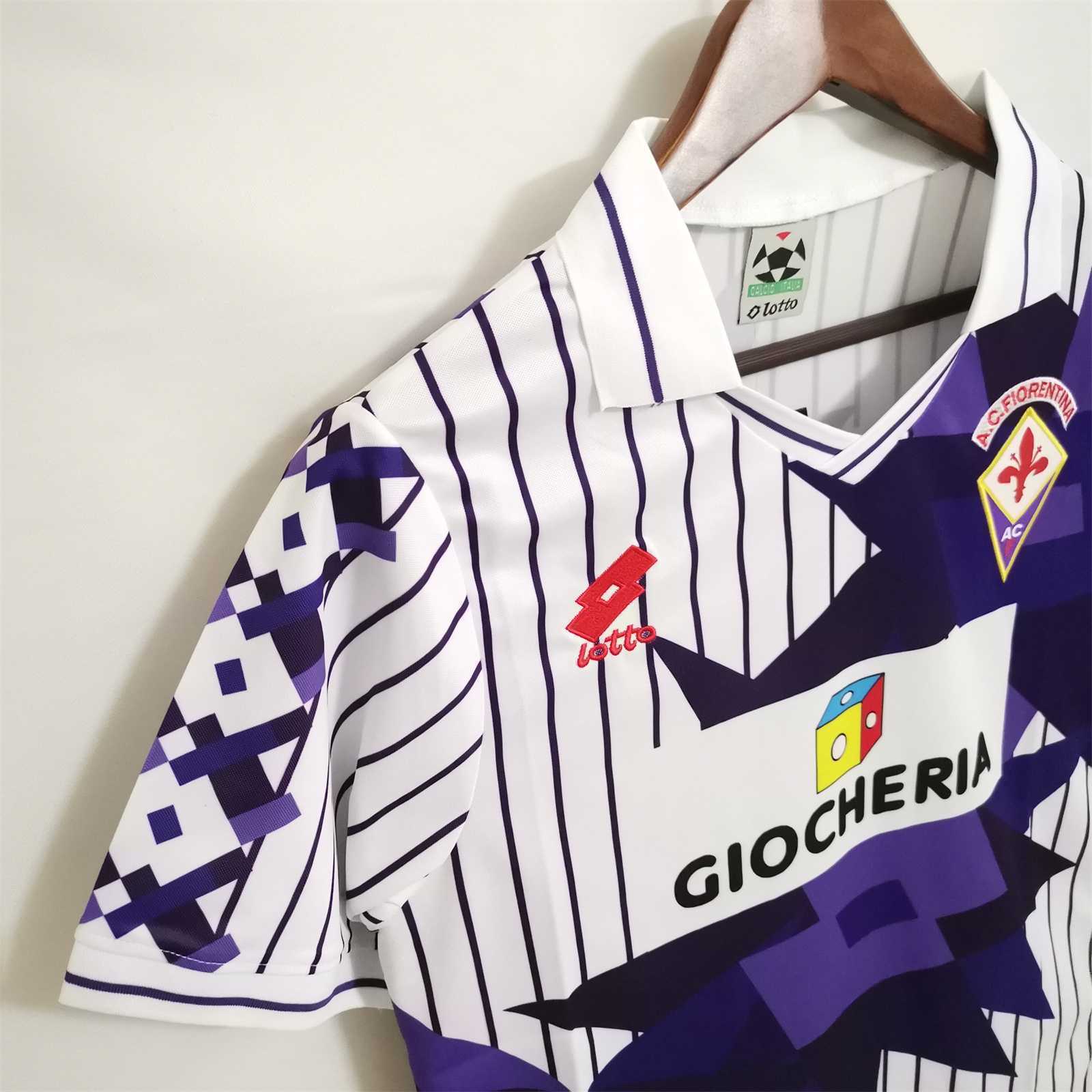 91-92 Fiorentina away 6