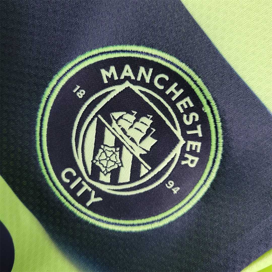 22-23 Manchester City third away 2