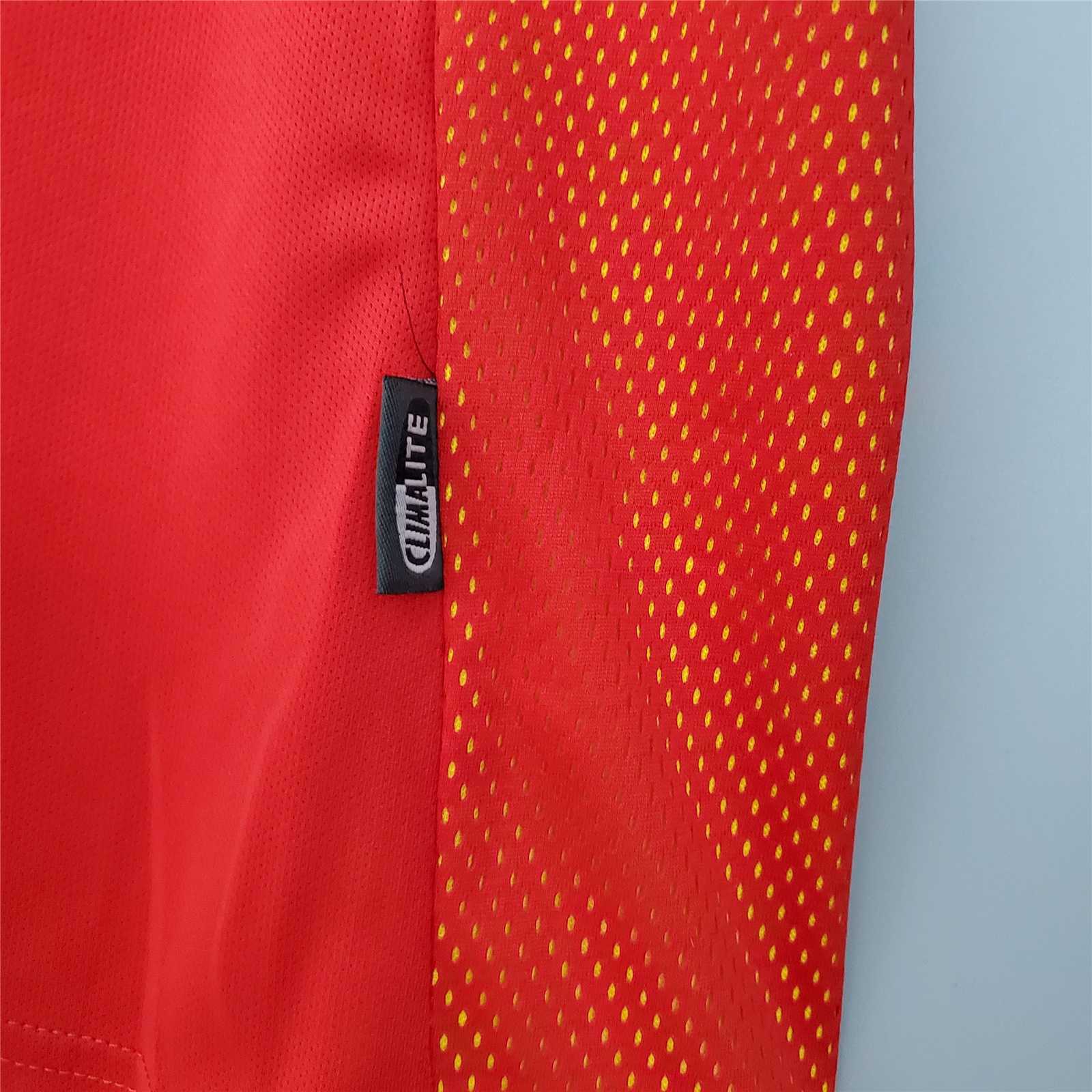 2002 Spain home red 4