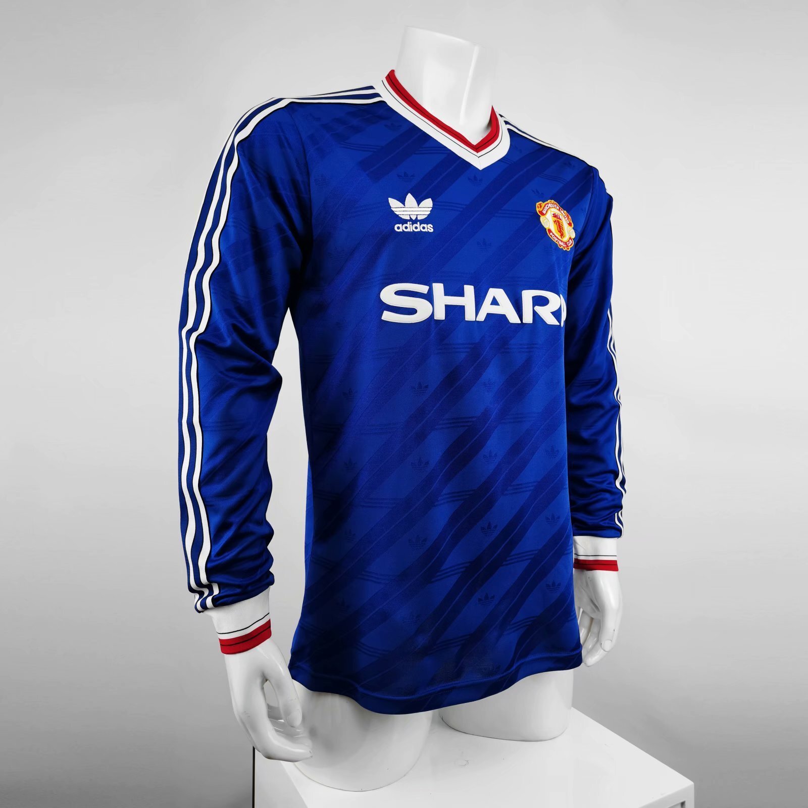 86-88 Manchester United away blue long sleeve 1