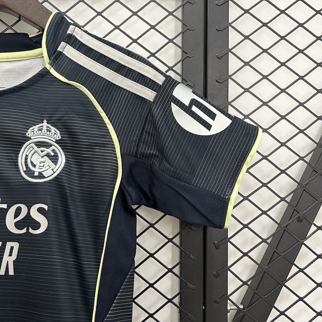 25-26 Real Madrid Away Kid Kits Youth Apparels AAAAJersey Supply Yupoo 7