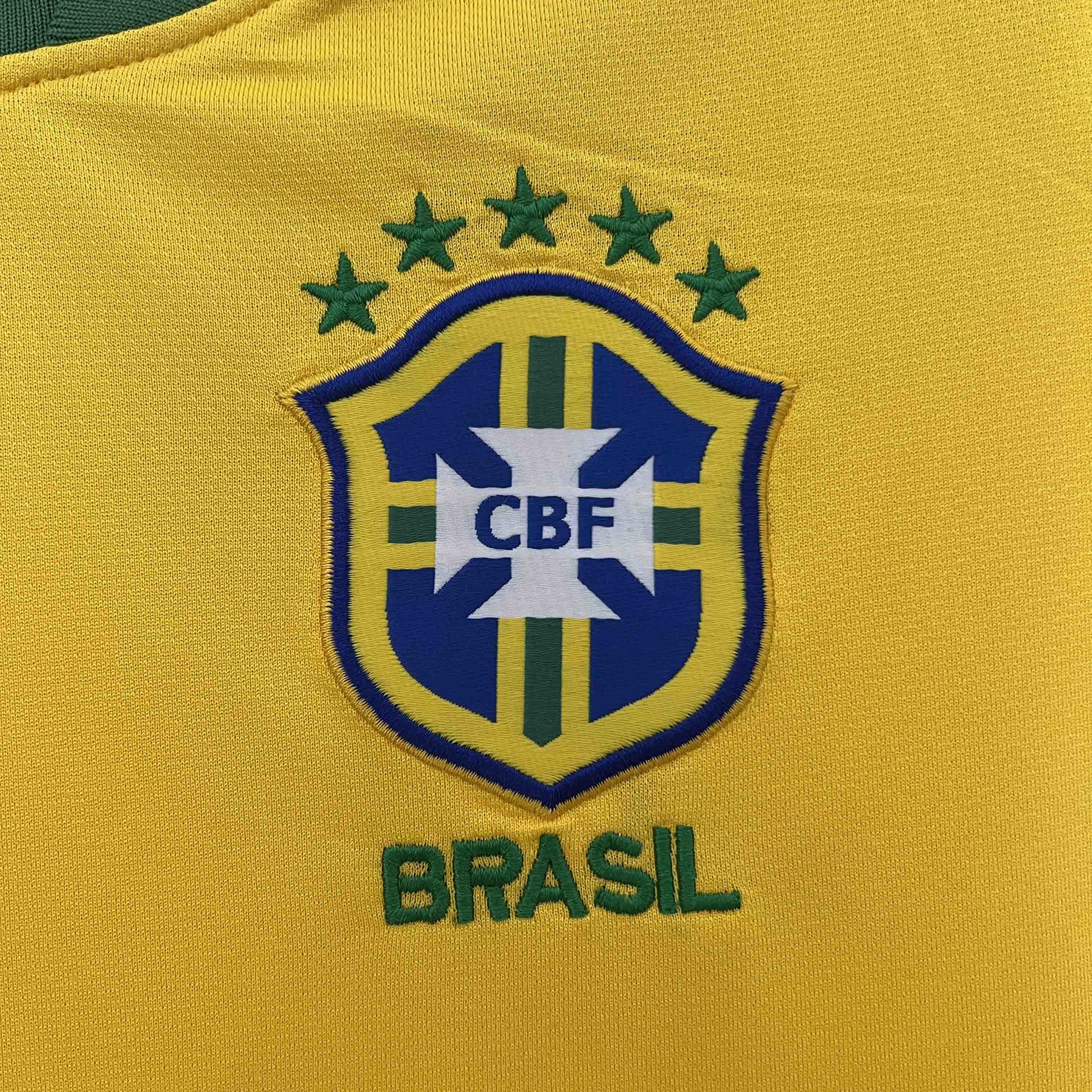 2010 Brazil Home Retro Kit Vintage Shirt Football AAAAJersey Supplier 1