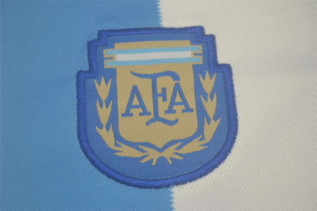 1986 Argentina home kid kits 10