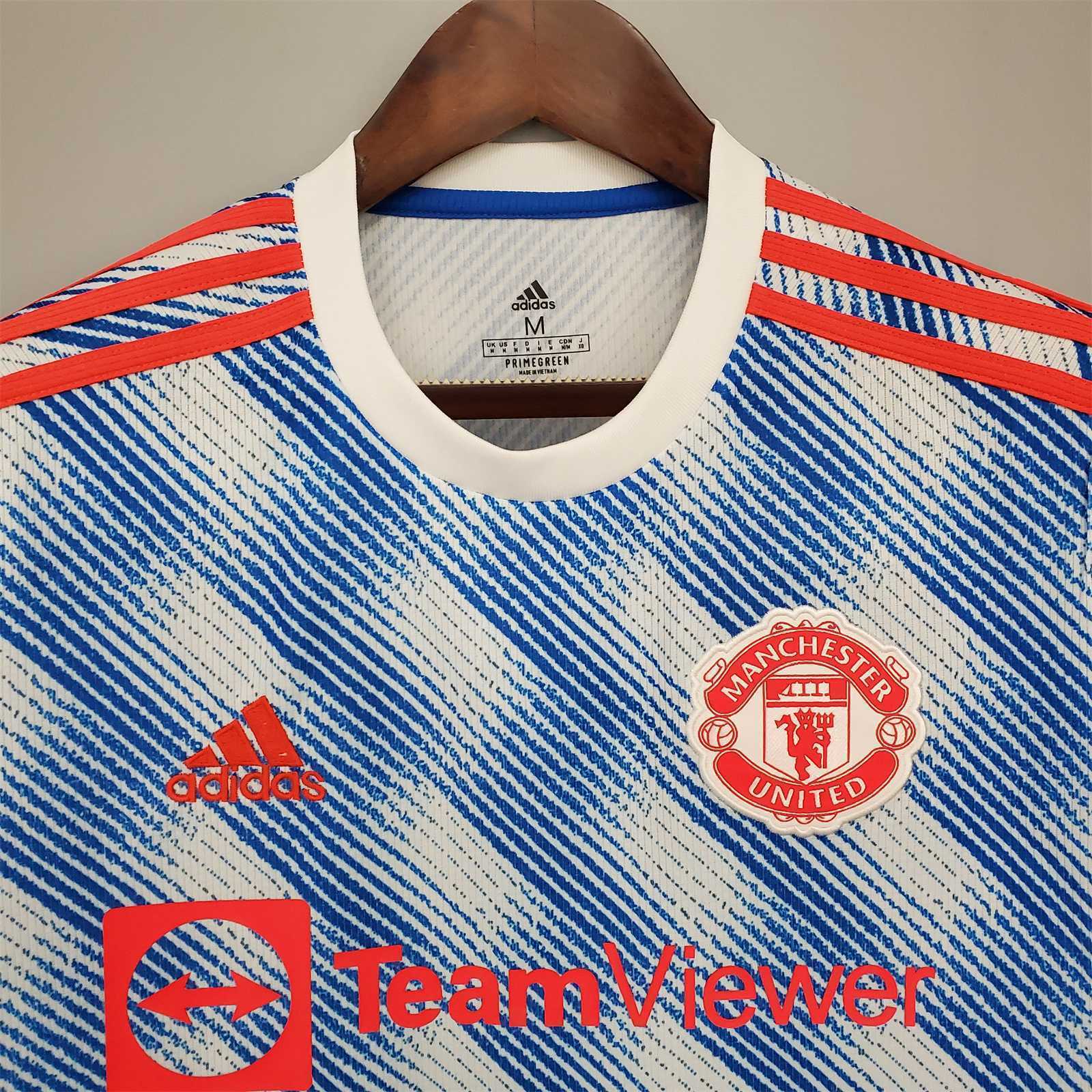 21-22 Manchester United away 12