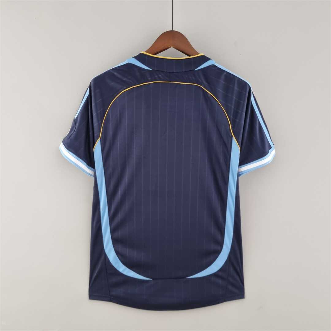 2006 Argentina away 6