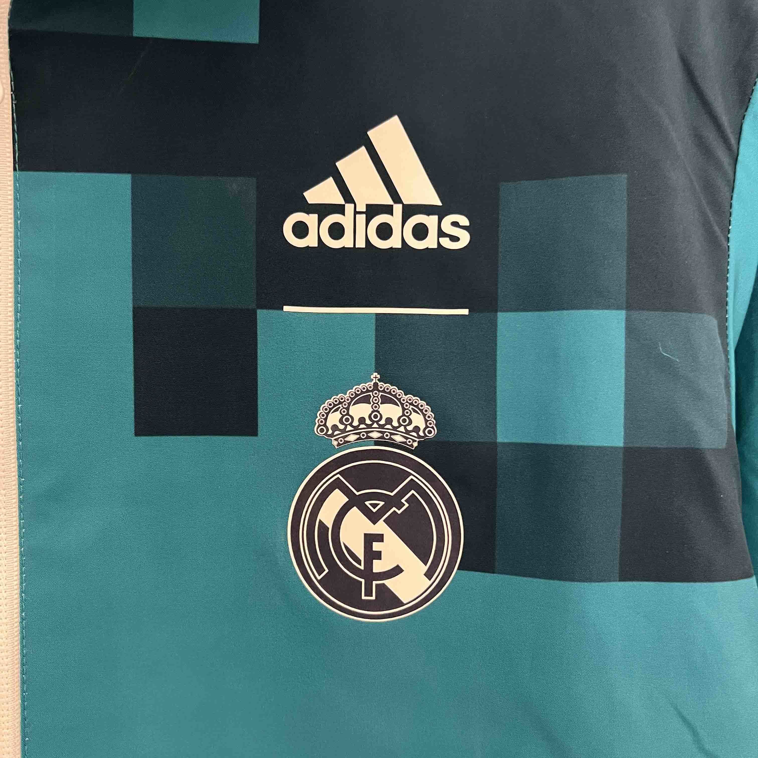 23-24 Real Madrid Trench Coat Reversible White&Blue Double-Sides Jacket AAAAJersey Yupoo 4