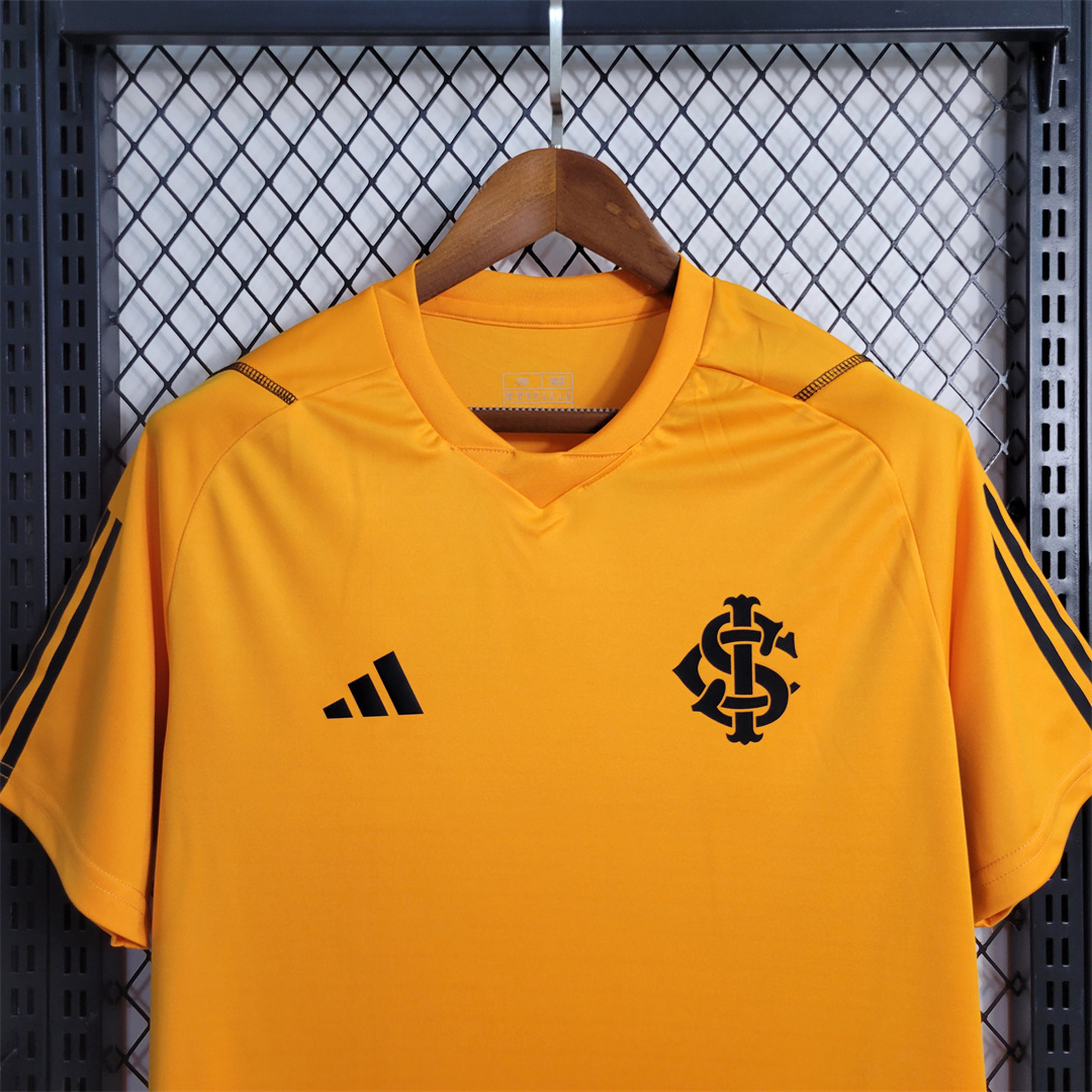 23-24 Internacional training suit 11