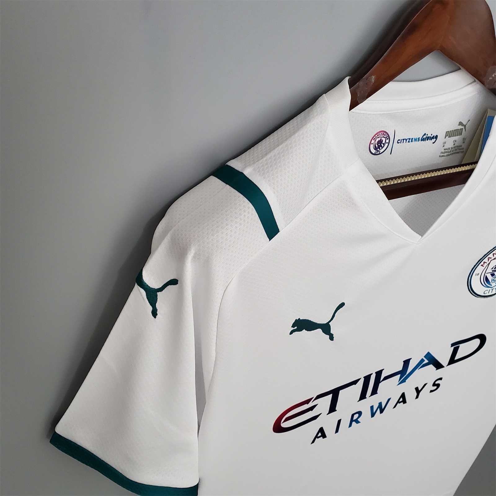 21-22 Manchester City away 20