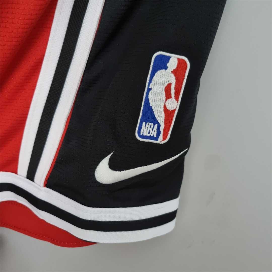 2022 Chicago Bulls NBA US Training Shorts Red Black 2