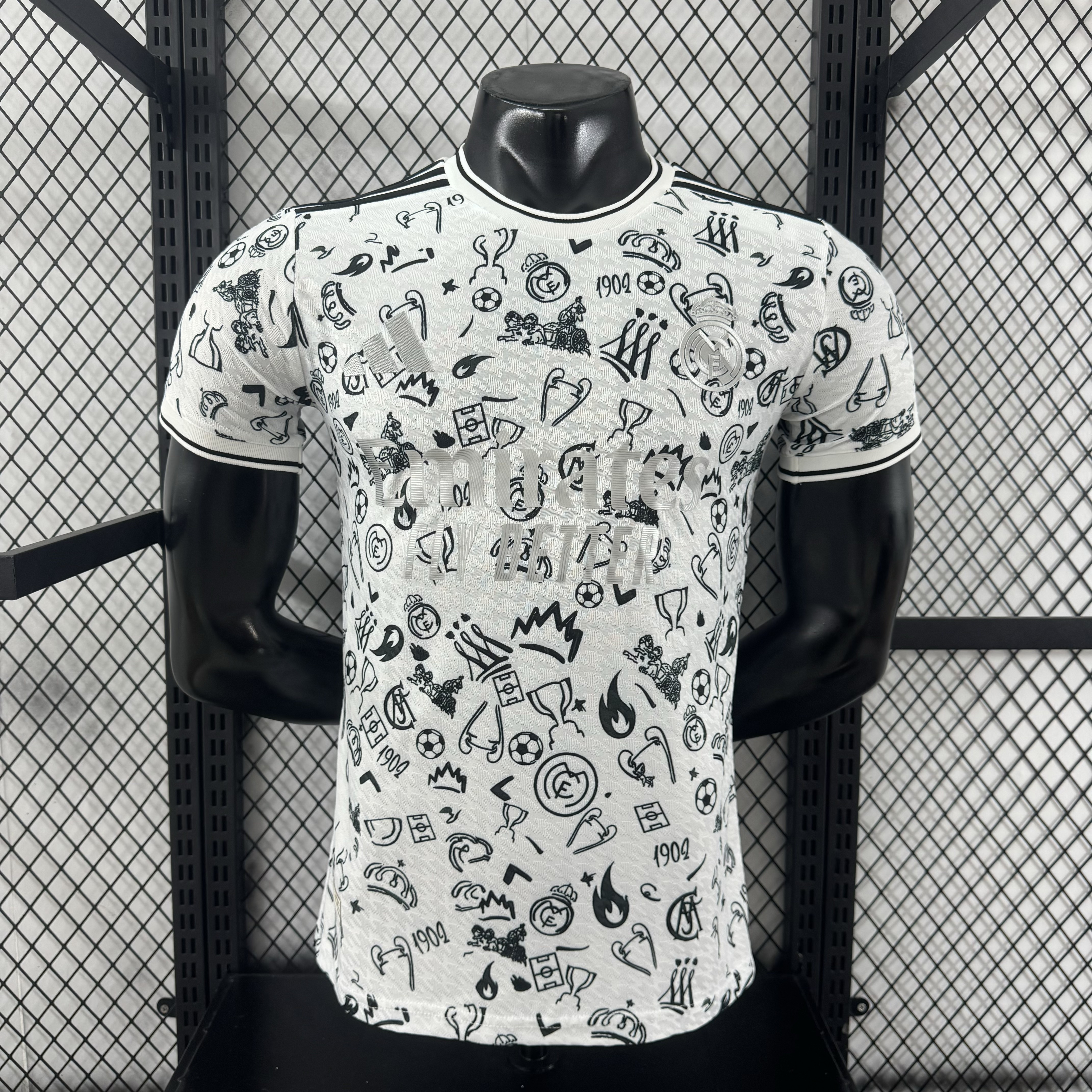 25-26 Real Madrid White Silver Special Edition Kit Player Version Soccer AAAAJersey Supplier Yu