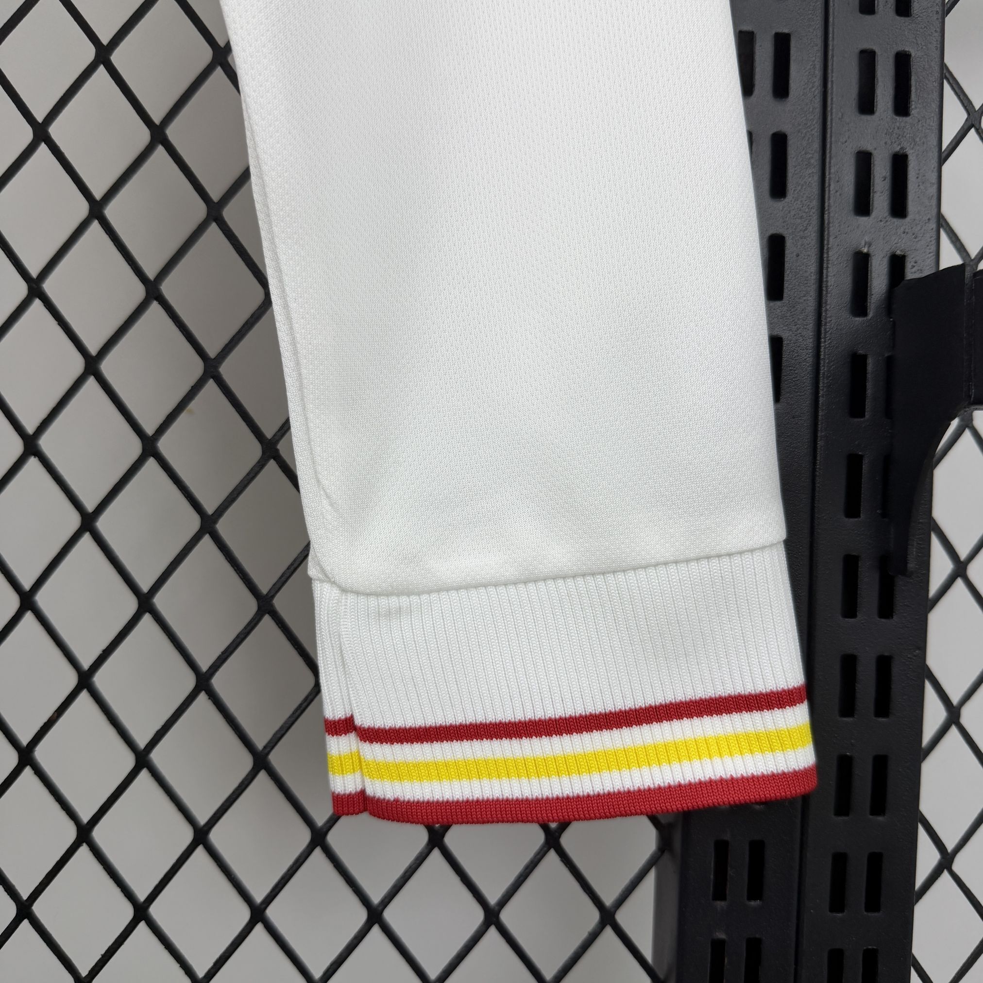 1996 Spain Away Mens Retro Kit Vintage Soccer Long Sleeve T-Shirt AAAAJersey Supplier Yupoo 8 7